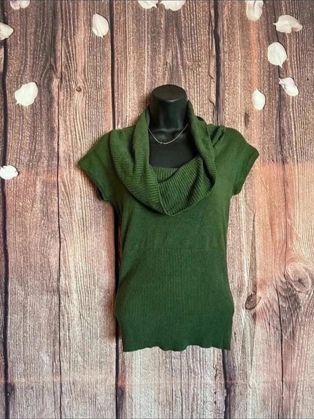 Xhilaration Green Cowl Neck Knit Size Medium